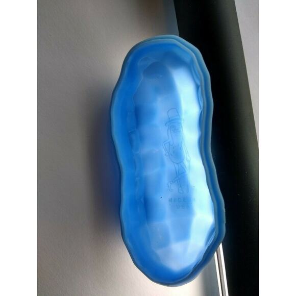 Mr Peanut Hard Plastic Nut Shaped Candy Container Planters Embossed Blue 1950s - Picture 4 of 12